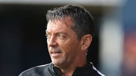 Phil Brown Former Hull And Southend Boss Turns Down Grimsby Town Manager Job Bbc Sport