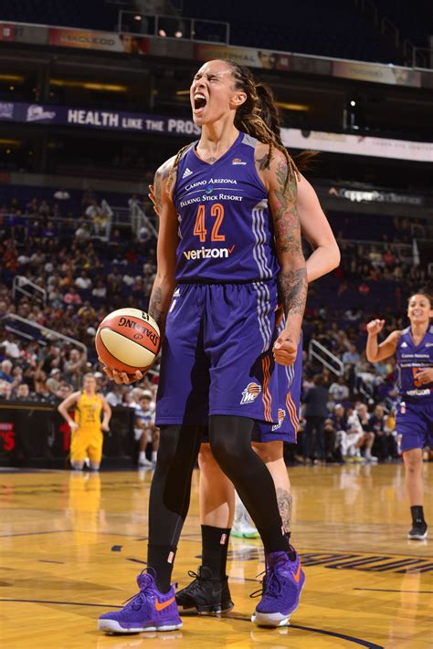 Brittney Griner breaks 30 for the first time in her career
