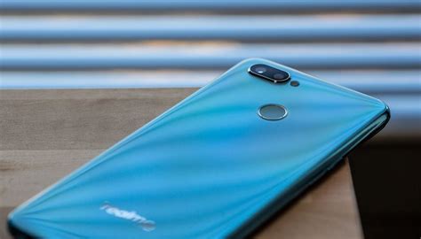 Check realme 2 pro specs and reviews. Realme 2 Pro Review: A $200 phone that outperforms its ...