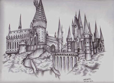 Hogwarts Castle By Leahrosslyn On Deviantart