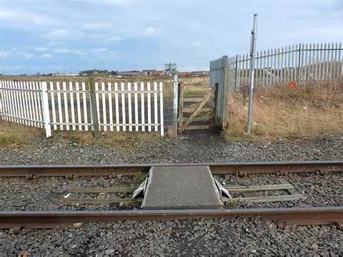 Pedestrian Level Crossing Blyth And © Oliver Dixon Cc By Sa20