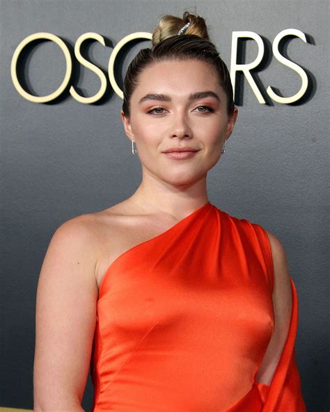 Em Geral 90 Imagen Florence Pugh Stuns In A See Through Pink Valentino