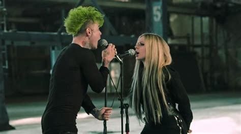 Avril Lavigne Mod Sun Release Acoustic Version Of Duet Song ‘flames