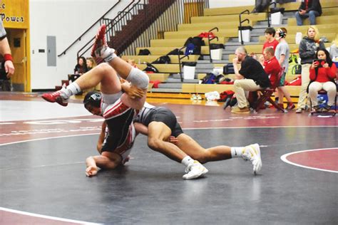 Sidney Wrestlers Win 3 At Home The Roundup