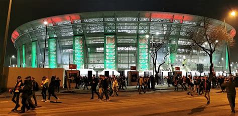 Denmark midfielder christian eriksen is thankfully ok after a scary collapse during a euro 2020 match against finland on saturday. Euro 2020: les villes qui vous accueilleront - reserve-camargue.org