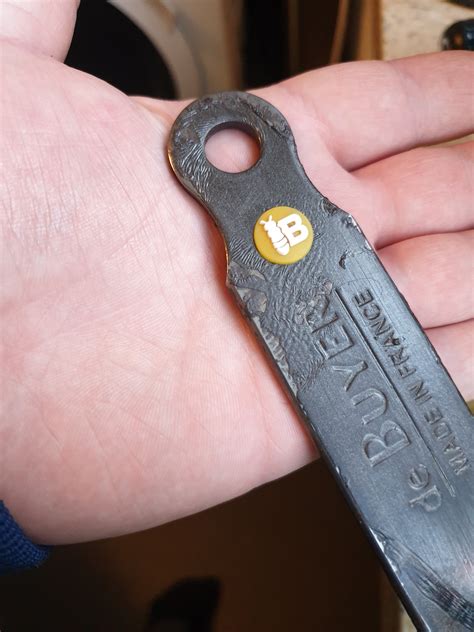 Eine pfanne oder bratpfanne ist ein metallenes kochgerät, das zum braten verwendet wird. De Buyer Eisenpfanne wird eingebrannt | Grillforum und BBQ ...