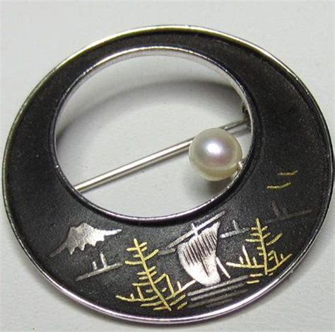 Japanese Vintage Amita Sterling Silver Brooch Or Pin With Culture From