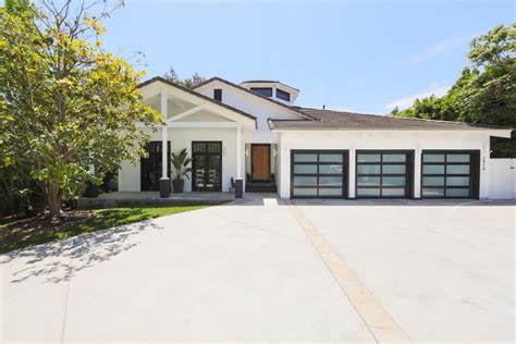Benjamin moore's classic gray (brick siding). Modern Ranch House With Colorful, Eclectic Accents | Home ...