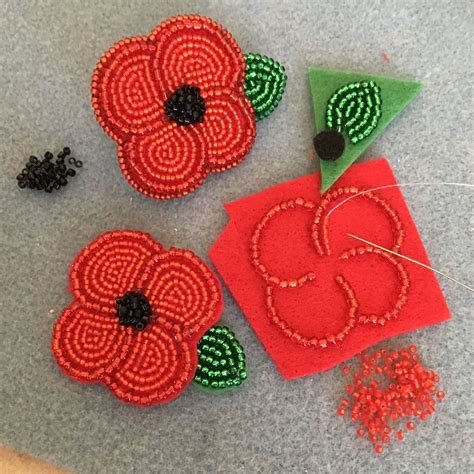 poppy brooch red beaded flower pin remembrance day ts etsy bead work beadwork designs