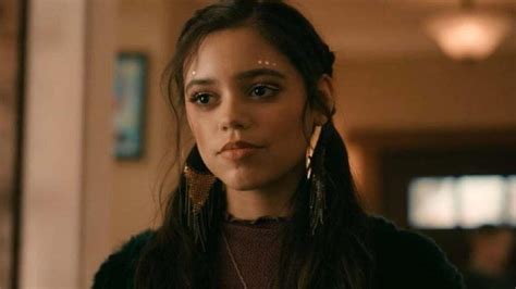 Jenna Ortega Mercoledì Addams la giovane attrice protagonista della serie