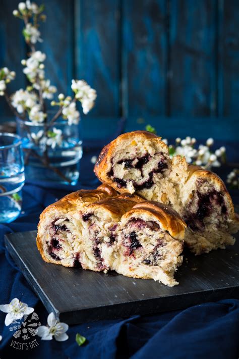 What is the most common easter date? Blueberry Easter Bread | Vessy's day