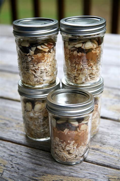 And number three, the entire jar is less than 350 calories! Overnight Oats | Breakfast Meal-Prep Ideas | POPSUGAR ...