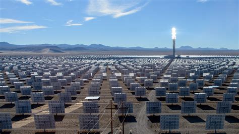 Nevada Solar Plant Generates Power 247 With Molten Salt Digital Trends