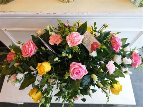 Traditional Double Ended Spray Belles Florist Orpington Flower Delivery