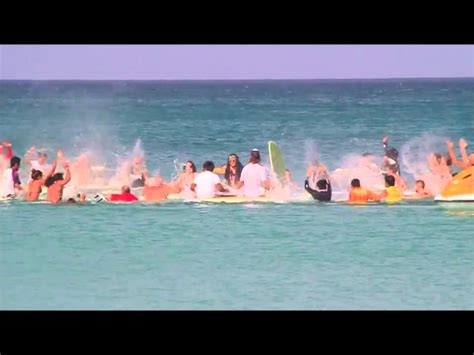 Mega tsunami (scenes from the film san andreas 2015). Tsunami film 3 - YouTube