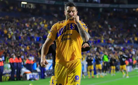 Liga MX André Pierre Gignac se luce en el entrenamiento de Tigres y