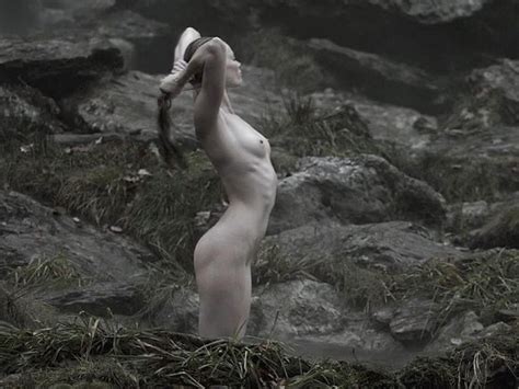 Alyssa Sutherland Nude Naked Photo