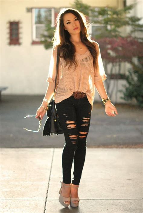 Trending Ripped Black Jeans With Images Summer Fashion Outfits Fashion Black Ripped Jeans