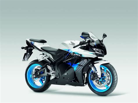 Get the latest specifications for honda cbr 600 rr 2003 motorcycle from mbike.com! 2009 Honda CBR600RR