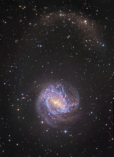 Apod 2014 January 17 M83 Star Streams In 2023 Astronomy Pictures