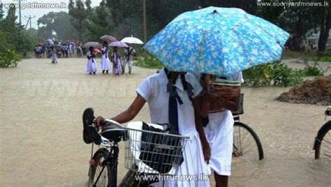 Ratnapura Inundated By Flash Floods Gold Fm News Srilankas Number