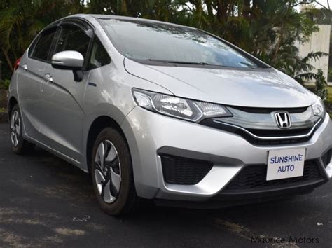 Იპოვეთ ხელმისაწვდომი მეორადი ავტომობილი honda fit hybrid ავტომობილებით იაპონიის მეორადი ავტომობილის ექსპორტიორი be forward. Used Honda Fit Hybrid | 2015 Fit Hybrid for sale | Eau ...