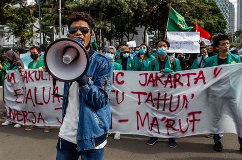 Sebagai putri proklamator ri, mantan megawati kembali berkuliah, tetapi bukan di jurusan yang sama. Ragukan Soal Sumbangsih Kaum Muda Milenial untuk Negara ...