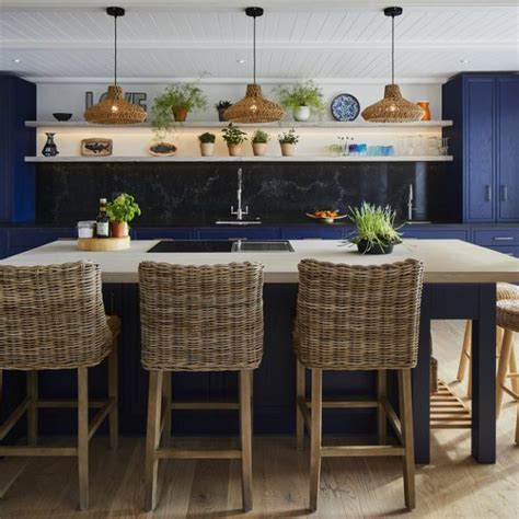Those of us who have been able to keep our jobs in the economic crisis have been working remotely, leaving us feeling isolated and struggling to remain productive while the world burns outside. Luxury kitchens by Stoneham Kitchens | Made in the UK and ...