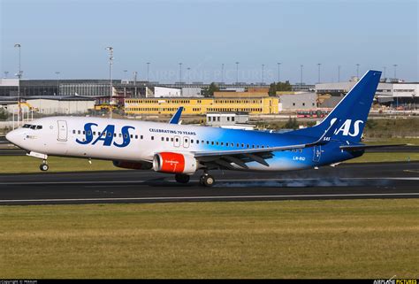 Ln Rgi Sas Scandinavian Airlines Boeing 737 800 At Stockholm
