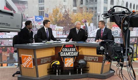 Espn S College Gameday Cast 2023 Full List Of Crew For The College Football Pre Game Show