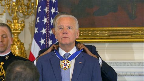 Joe Biden Awarded Medal Of Freedom By President Obama Cbs News