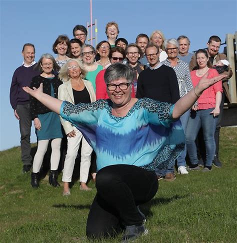 Centerpartiet (c), även kallat centern, är ett svenskt socialliberalt och grönt politiskt parti. 1 313 kryss till Centerpartiets Helene Andersson ...