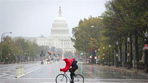 Hurricane Sandy Turns Washington D C Into A Ghost Town