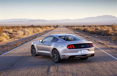 Download Desert Road Ford Mustang Silver Car Car Ford Vehicle 2015 Ford