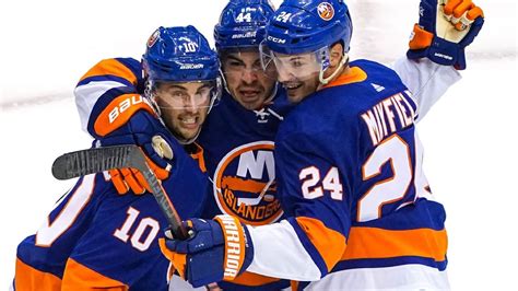 Nhl Playoffs Daily 2020 Rangers Out Islanders One Win Away From