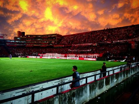 Mostly known as unión de santa fe uˈnjon de santa ˈfe, is a sports club from santa fe, the capital city of the santa fe province, in argentina. Pin de Emi Touya en Fútbol | Colon de santa fe, Santa fé ...