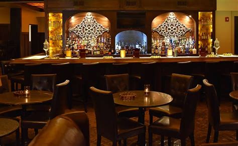 Downtown Atlanta Nightlife Guide Best Bars And Lounges In Downtown
