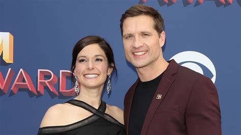 Country Star Walker Hayes Misses Cmt Awards After Death Of Newborn Baby