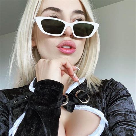 Edgy Blonde Ava Max Shows Her Tight Body For The Camera The Fappening