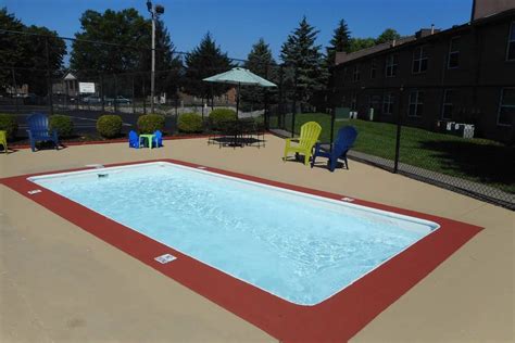 River Chase Apartments - Clarksville, IN 47129