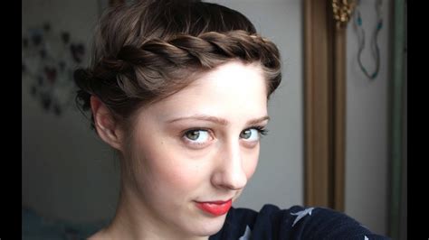 Short hairstyles for women with round faces will help take attention from the upper and middle of the face and instead help your face look slimmer and longer. Quick & Easy hairstyle for short hair: crown twist - YouTube