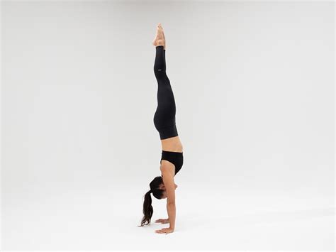 How To Do A Handstand Yoga Tutorial — Alo Moves