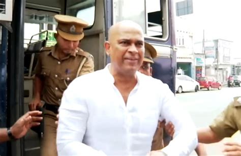 Ranjan Ramanayake Signs Documents For Pardon Onlanka News