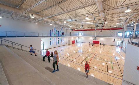 Best Sportsentertainment City Of Aurora Central Recreation Center