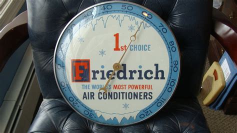 Oct 27, 2020 · to read a thermometer, determine the scale, look for the number increments on the side, and decide if the little lines stand for single digits or are counting by twos. Friedrich Air Conditioner PAM Thermometer | Collectors Weekly