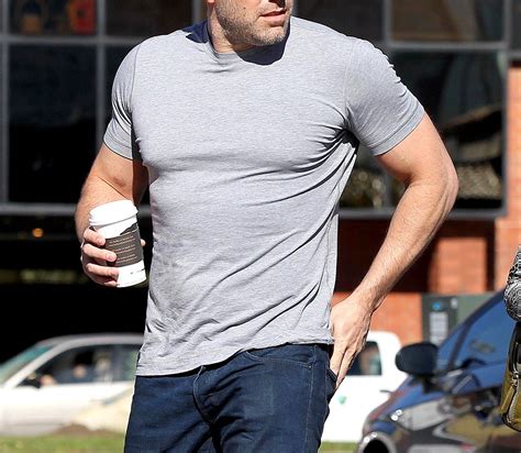 Ben Affleck Shows Off Huge Biceps In Tight T Shirt Looks Ripped Pics Us Weekly