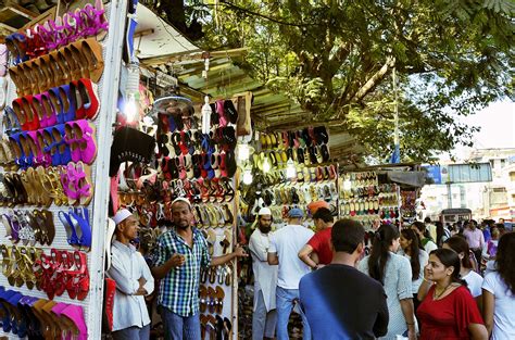 Mumbai Pazarlık Alışveriş Bağlama Yolu üzerinde Elde Edilenler Ne Var Ne Görün