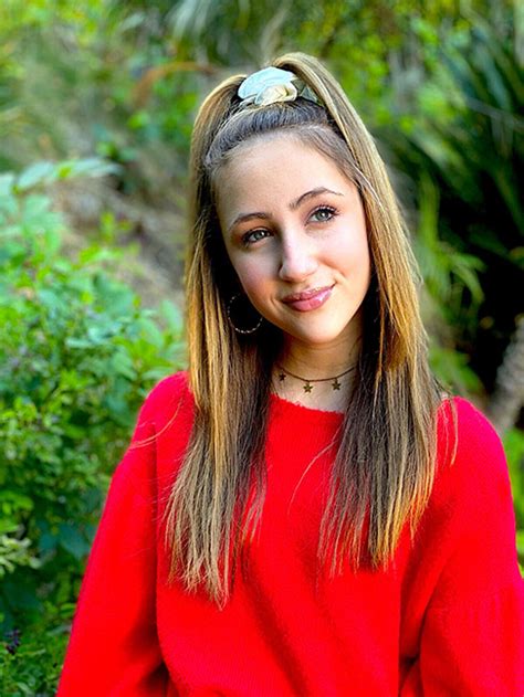 Interview With Disneys “sydney To The Max” Actress Ava Kolker