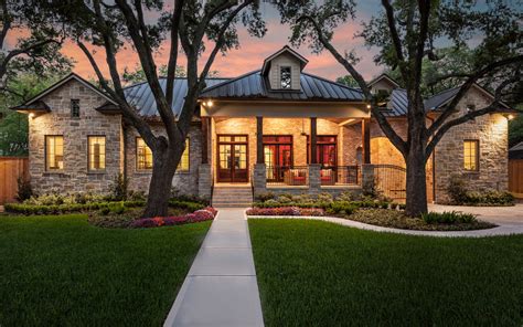 Bellaire Ranch Style Transitional Exterior Houston By Frankel