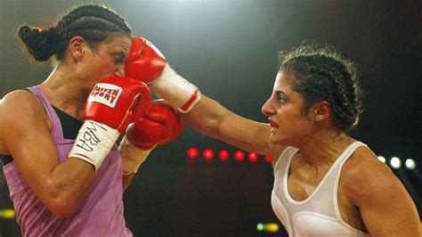 A First For Female Boxer Biniati Shes Fighting A Woman Eurosport